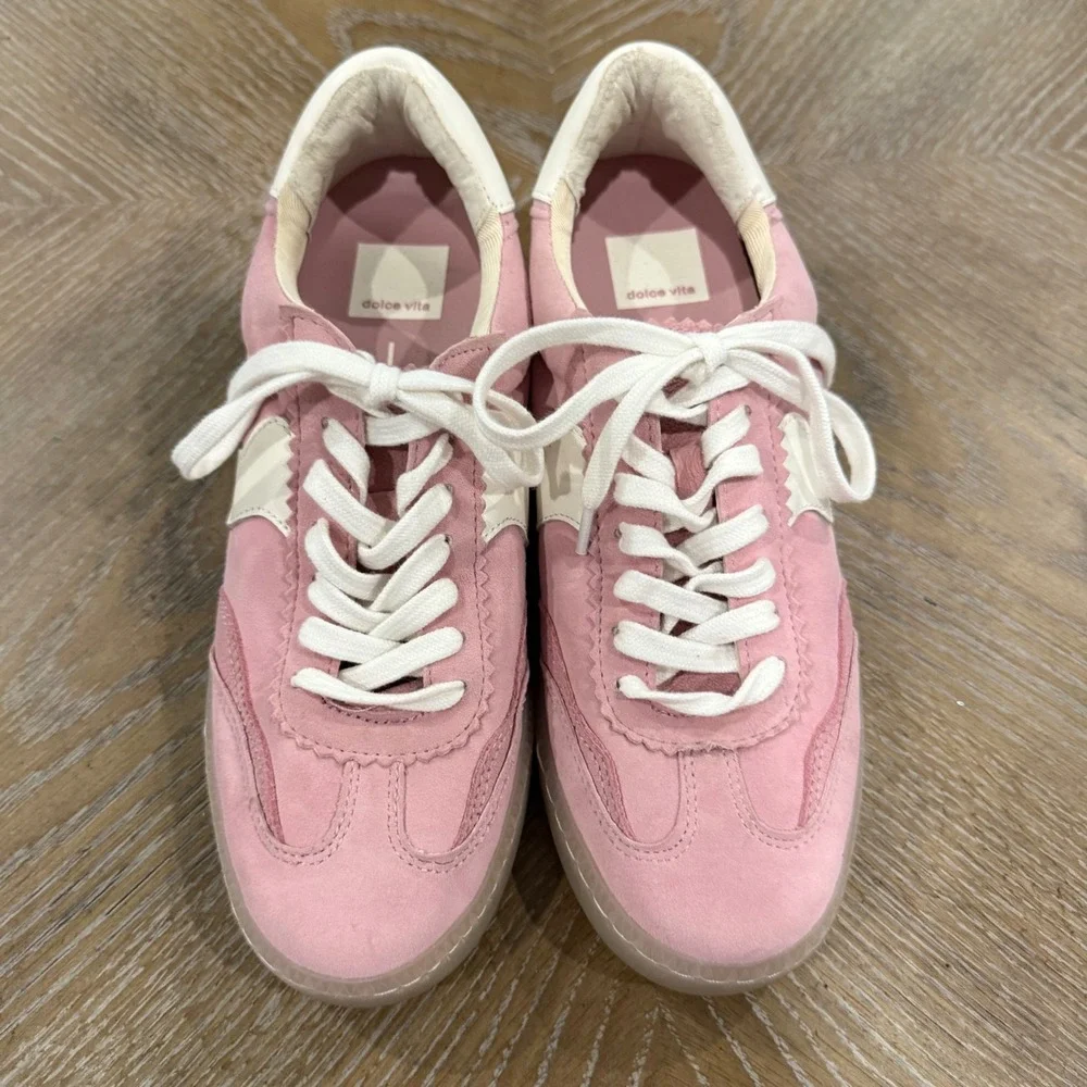 Dolce Vita Notice Petal Pink Suede Leather Retro Sneakers Size 6.5 NWOB